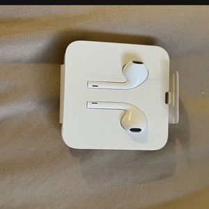 Brand new Apple headphones